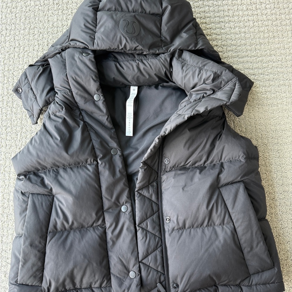 Lululemon Athletica Black Wunder Puff Cropped Vest